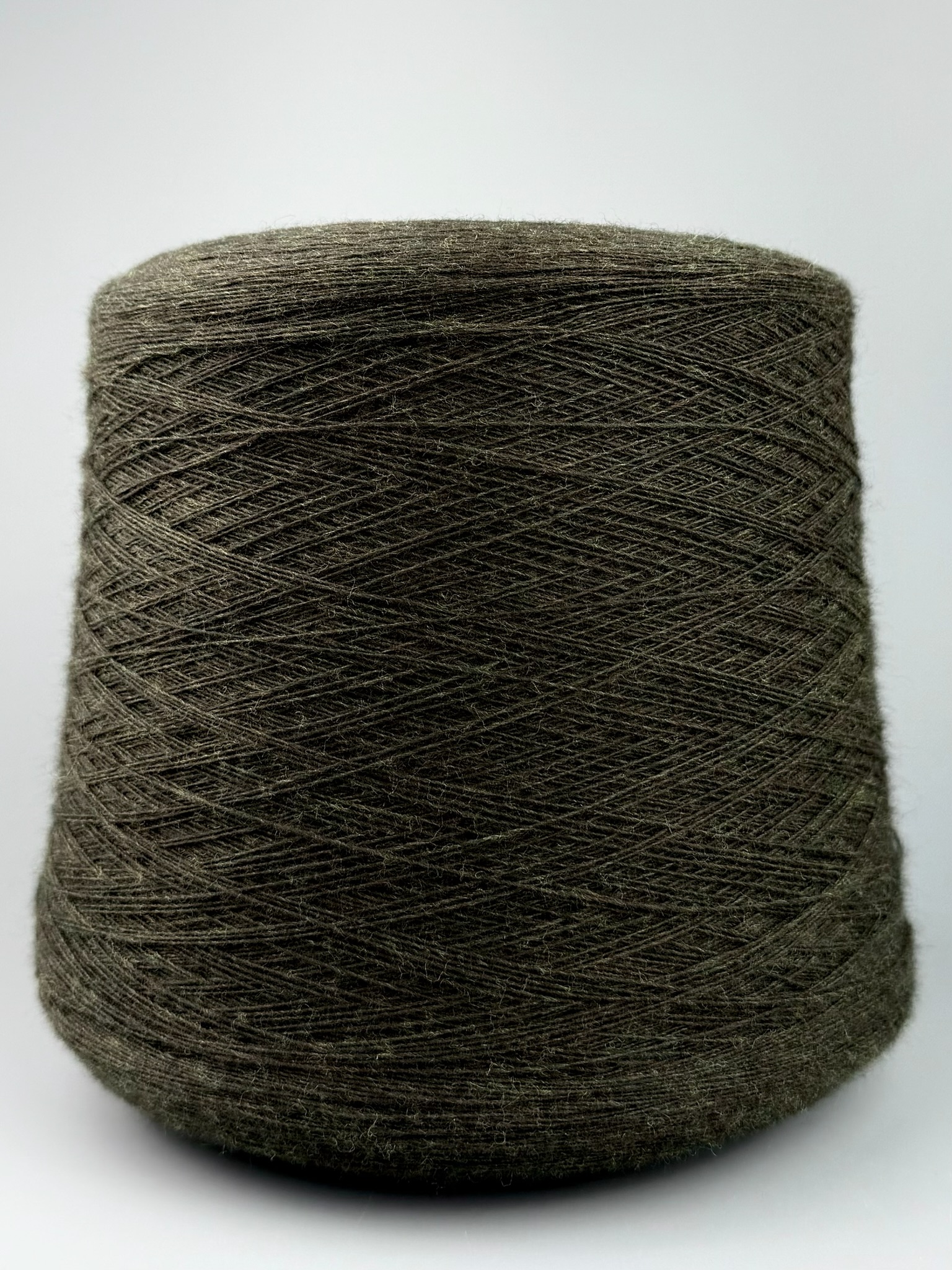 Botto Poala Art. Supergeelong Nm 1/15 – Merino Supergeelong Garn col. 1740 Dunkles Olivgrün Mélange foto 2